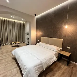 Hotel Enzo & Blloku 